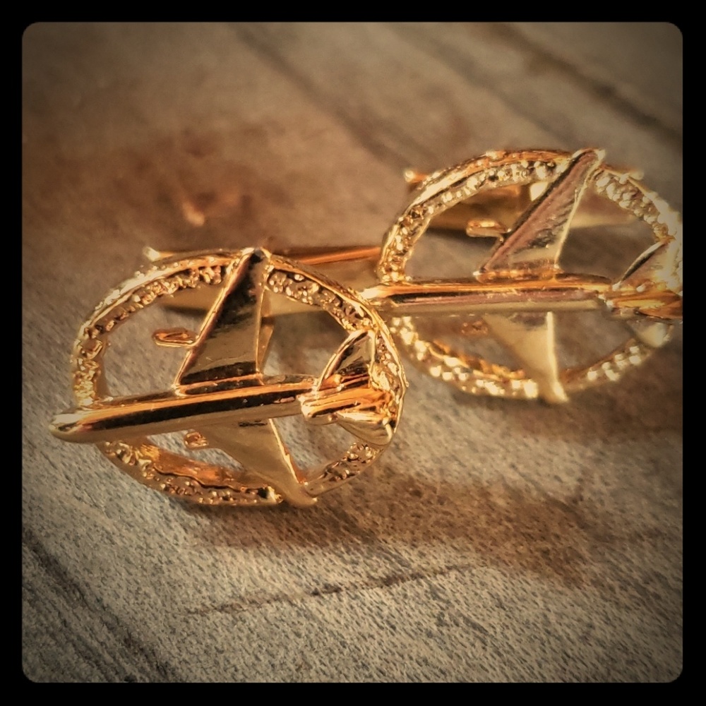 Gold Colored Jet Cufflinks